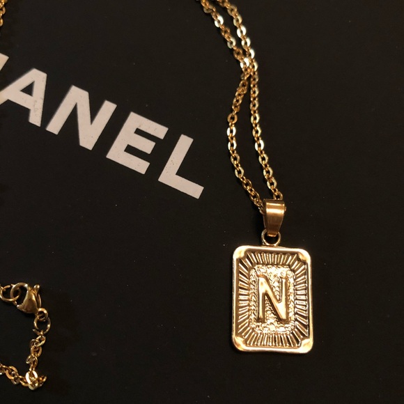 GOLD ‘N’ INITIAL PENDANT + NECKLACE - Picture 2 of 5